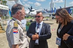 Делегација Војске Србије на ваздухопловном сајму у Паризу