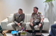 Делегација Војске Србије на ваздухопловном сајму у Паризу