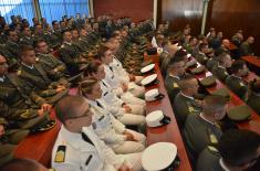 General Mojsilović presents awards to the most successful cadets 