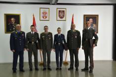 General Mojsilović presents awards to the most successful cadets 