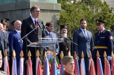 Predsednik Vučić: Najmlađi oficiri – ešelon slobode i suvereniteta naše otadžbine