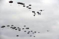 Serbian and American Paratroopers Carried Out the Jumps