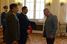 Keys to Flats Handed Over to the Members of the Ministry of Defence and Serbian Armed Forces