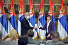 Prime Minister presents decorations to members of the Ministry of Defence and Serbian Armed Forces on 23 April – Serbian Armed Forces Day