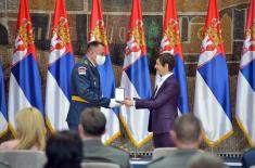 Prime Minister presents decorations to members of the Ministry of Defence and Serbian Armed Forces on 23 April – Serbian Armed Forces Day