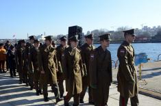 Учешће припадника војске у пливању за Часни крст