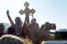 Учешће припадника војске у пливању за Часни крст