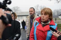 The Minister of Defence Visited Collection Point for Accommodation of Refugees in Krnjača
