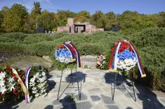 Predsednik Vučić predvodio ceremoniju Dana sećanja na žrtve u Drugom svetskom ratu