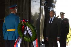 Minister of Defence lays wreath at Mt. Avala on Serbian Armed Forces Day  