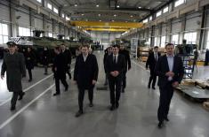 Defence Minister visits Complex Combat Systems in Velika Plana