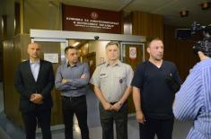 Minister Vulin visits injured workers from Lučani