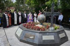 Minister of Defence lays wreath at Memorial to Victims of NATO Aggression on Varvarin Bridge