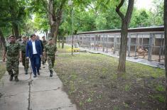 Minister Gašić visits Dog Training Centre in Niš