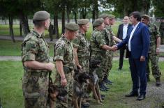 Minister Gašić visits Dog Training Centre in Niš