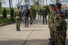 Министар Гашић обишао припаднике Војске Србије ангажоване у стално задејствованим снагама