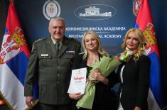 Министар Гашић на обележавању Међународног дана сестринства у ВМА