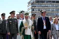 Ministar Gašić učestvovao u litiji povodom Vidovdana