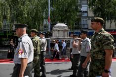 Ministar Gašić učestvovao u litiji povodom Vidovdana