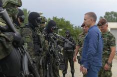 Minister Stefanović attends training conducted by river commandos serving in “Griffins“ Battalion