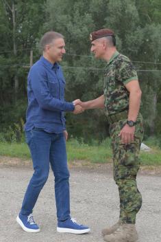 Minister Stefanović attends training conducted by river commandos serving in “Griffins“ Battalion