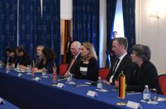 Ministar Stefanović razgovarao sa ambasadorima Kvinte i Norveške