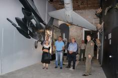 Family members of fallen Yugoslav Army members visit exhibition ‘Defence 78’