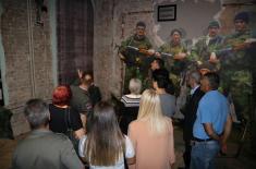 Family members of fallen Yugoslav Army members visit exhibition ‘Defence 78’