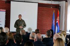 Minister of Defense and Head of the Working Group for Migrations Aleksandar Vulin presented with the Recognition of the Commissariat for Refugees and Migration of the Republic of Serbia