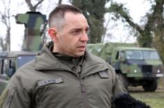Minister Vulin: Training in the Serbian Armed Forces is not postponed due to a state of emergency and additional tasks