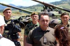 Minister Vulin and General Mojsilović at Preparation for “Tank Biathlon”