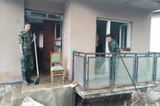 Armed Forces helping at Lučani