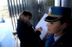 Председница Народне скупштине положила венац на Споменик Незнаном јунаку на Авали
