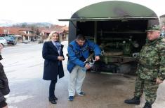 The Armed Forces Continue to Help in Defence against Floods