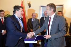 Signing of the agreement between Zastava Trucks and Ministry of Economy