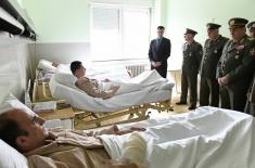 Minister Đorđević and General Diković Visited the Injured Members of the Serbian Armed Forces