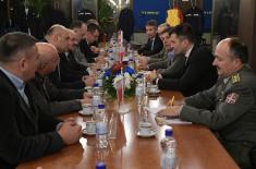 Ministar odbrane u poseti "Jumku"