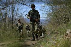 General Janicijevic and Harris paid a visit to the joint patrol in the Ground Safety Zone