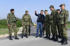 Defence Minister on the border with the Republic of Macedonia 