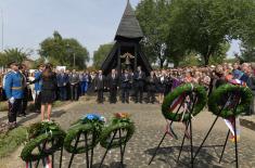 Wreaths laid on the monument to Senta battle