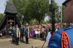 Wreaths laid on the monument to Senta battle