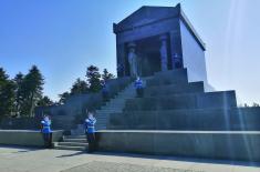 The Minister of Defence laid a wreath at the Monument to the Unknown Hero on the occasion of the Serbian Armed Forces Day