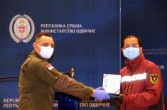  Military service medals to the doctors of the Chinese medical team