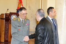 Minister Vulin: Ministry of Defence and Serbian Armed Forces take care of their members