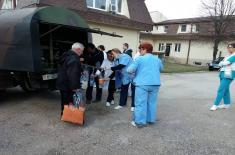 The Armed Forces Continue to Help in Defence against Floods