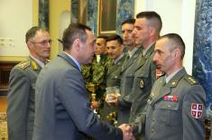 Министар Вулин: Војска развија такмичарски дух
