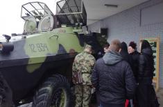 Promenadni defilei vojnih orkestara i prikaz naoružanja po gradovima Srbije