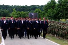 The President of the Republic and the Supreme Commander of the Serbian Armed Forces handed over military flags to the 72nd Special Operations Brigade and the 63rd Parachute Brigade