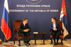 Welcoming Prime Minister of the Russian Federation in front of Palace “Serbia”