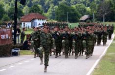 The President of the Republic and the Supreme Commander of the Serbian Armed Forces handed over military flags to the 72nd Special Operations Brigade and the 63rd Parachute Brigade